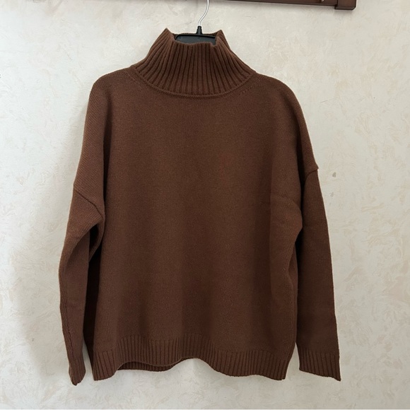 Feel the luxury! Weekend Max Mara

Borgia Wool Turtleneck Sweater - Picture 4 of 9
